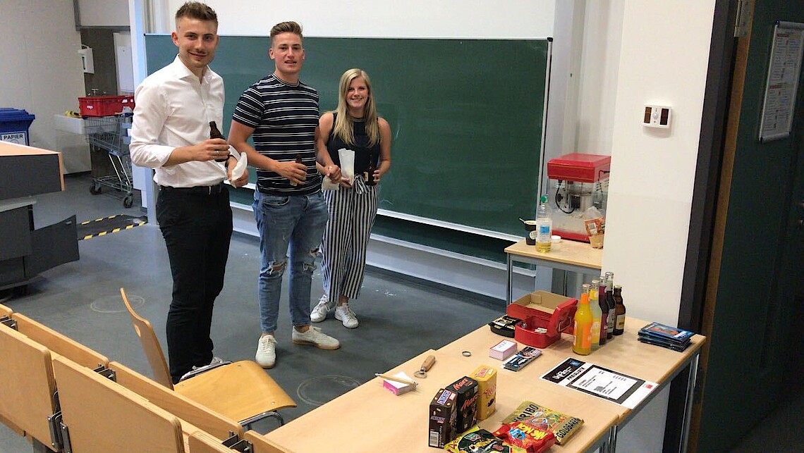 Projekt des Fachschaftsrates Wirtschaft Projekt des Fachschaftsrates Wirtschaft